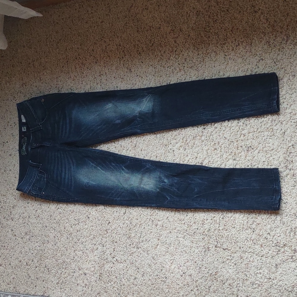 Miss Me Dark Wash Jeans. Size 24